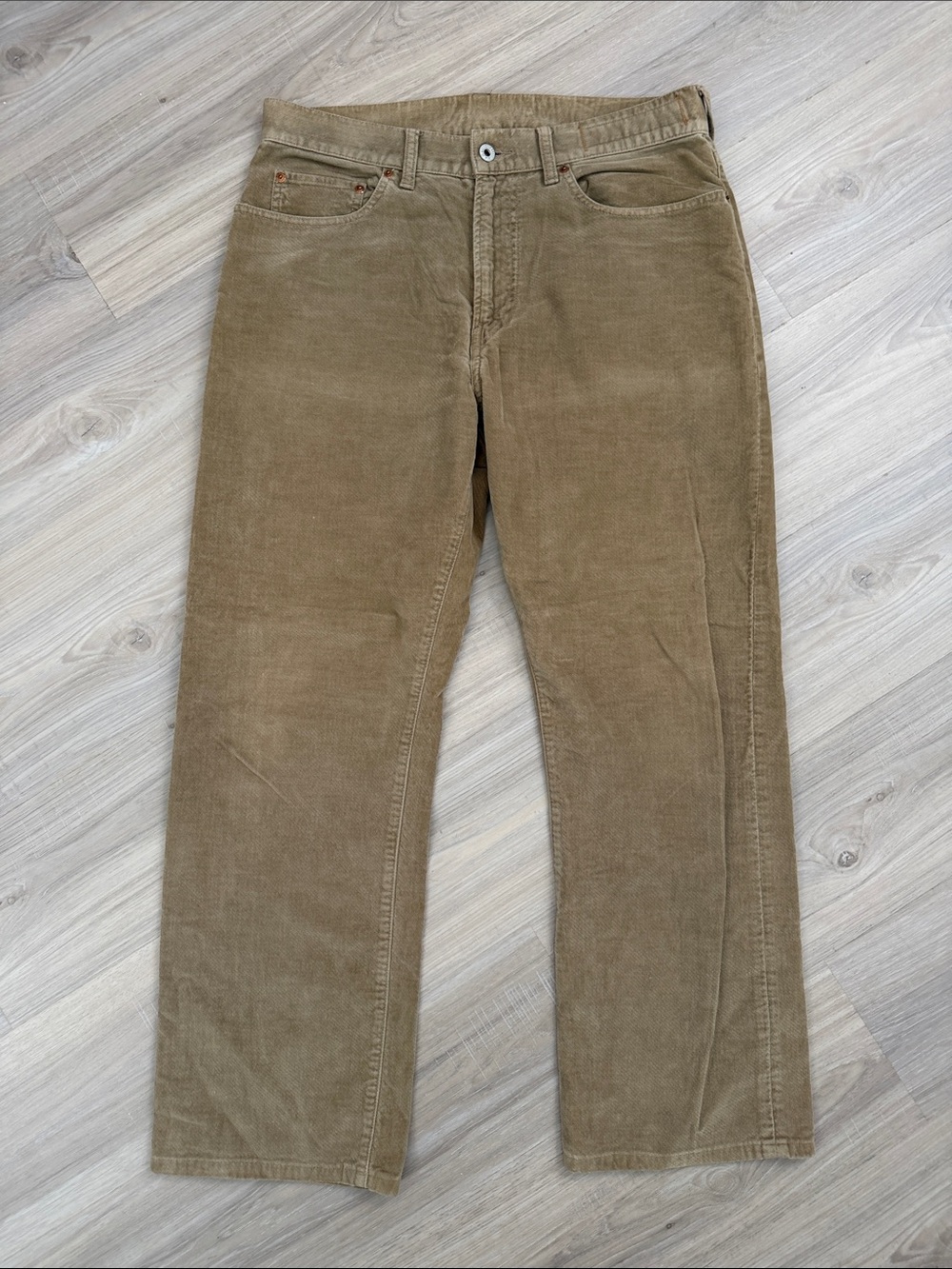 Vintage Guess Corduroy Tan Pants.  Sz 32/32